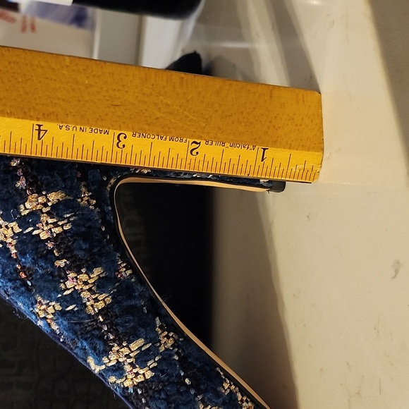 Ann Taylor tweed pumps - Picture 9 of 9